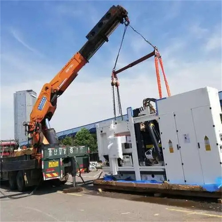 东台附近小吊车联系方式|8-16吨|本地及时服务